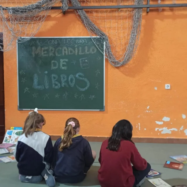 Una año más, el rastrillo de libros convoca nuestra solidaridad con Proyde y nuestro ánimo lector.
#diadellibro #proyde #somoslasalle