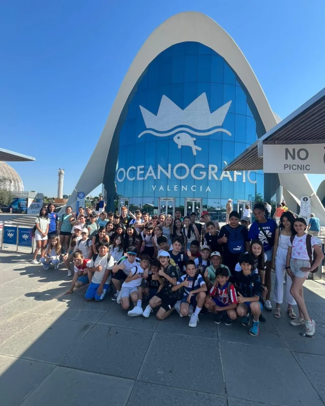 Los alumnos de 6º de primaria disfrutan del tiempo y las actividades del Oceanografic!! #lliria #tiempodeconocerse #somoslasalle #primaria